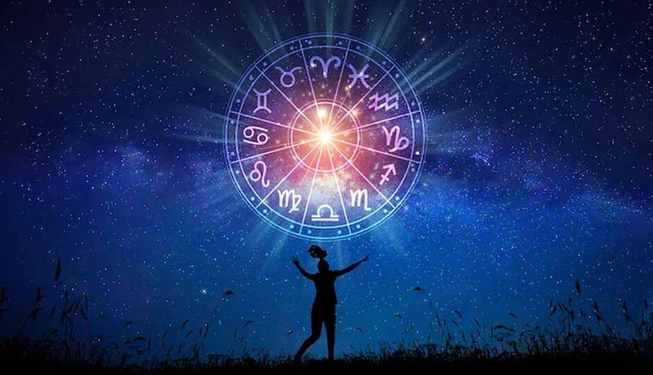 Horoscope: इन राशियों के लिए शुभ रहेगा आज का दिन, करियर में मिलेगी सफलता