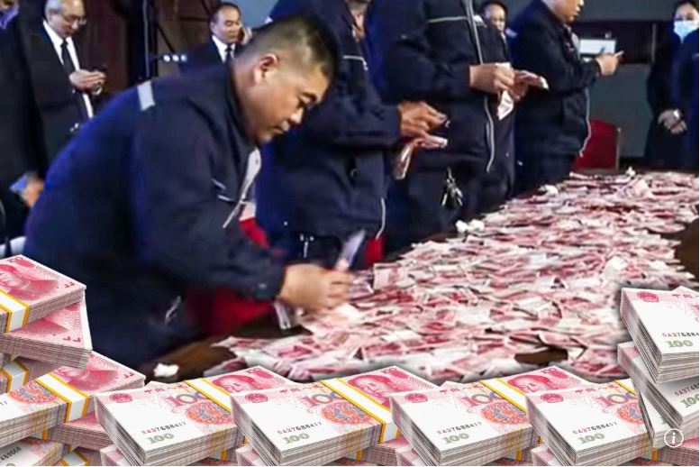  Chinese Company Drops Jaw-Dropping Rs 238 Crore Cash Bonus; Employees Seize Piles of Money Right Off the Table!