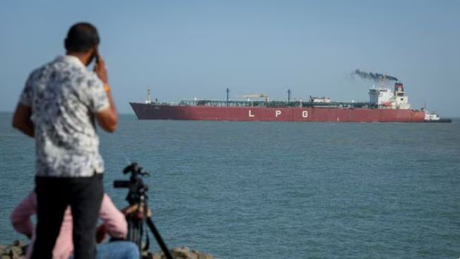 Iran's Ultimatum to India! Two Tough Conditions for Safe Passage Through the Strait of Hormuz—Return Seized Tankers or Risk Blockade Amid War Chaos!