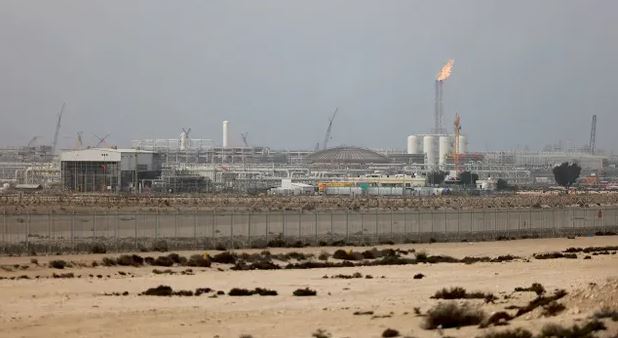 ईरान के विनाशकारी हमले ने दुनिया के सबसे बड़े LNG सप्लायर, कतर की 17% क्षमता खत्म कर दी—$20B का सालाना नुकसान, ठीक होने में 5 साल लगेंगे!