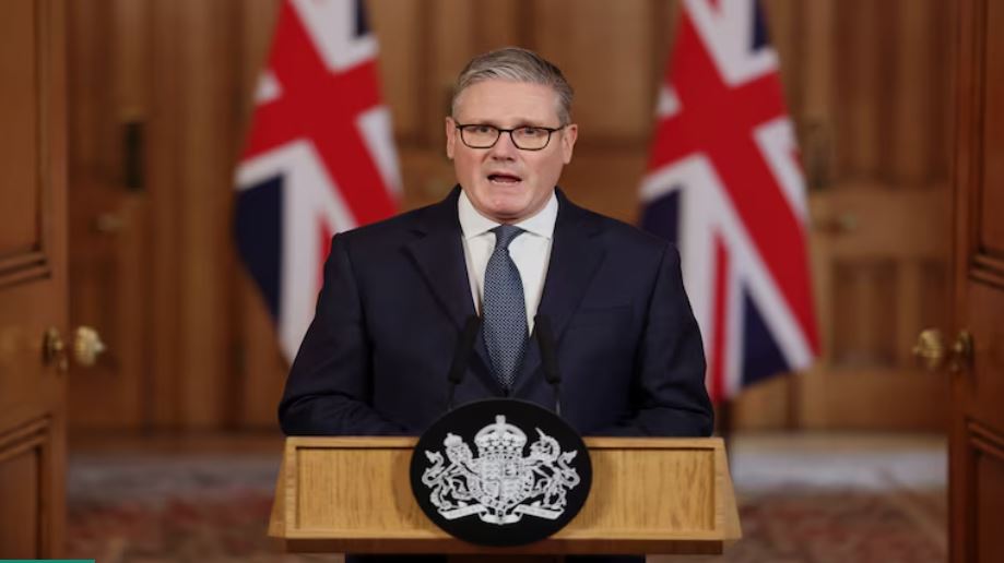 UK ने ब्रिटिश ठिकानों से US हमलों को मंज़ूरी दी: ईरान ने इसे 'आक्रामकता' बताया और आत्मरक्षा की कसम खाई – क्या युद्ध और फैलेगा?!