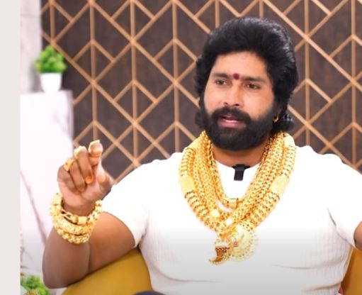 Hyderabad 'Gold Man' Surya Bhai Claims ₹1 Crore in Jewelry – I-T Dept Exposes It as ₹3 Lakh Copper with Rhodium Coating!