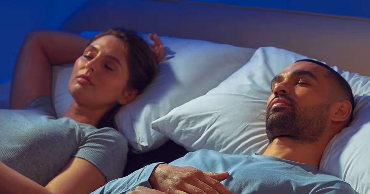 Why Men Fall Asleep in Seconds While Women Lie Awake for Minutes – Shocking Science Behind the Gender Sleep Gap!