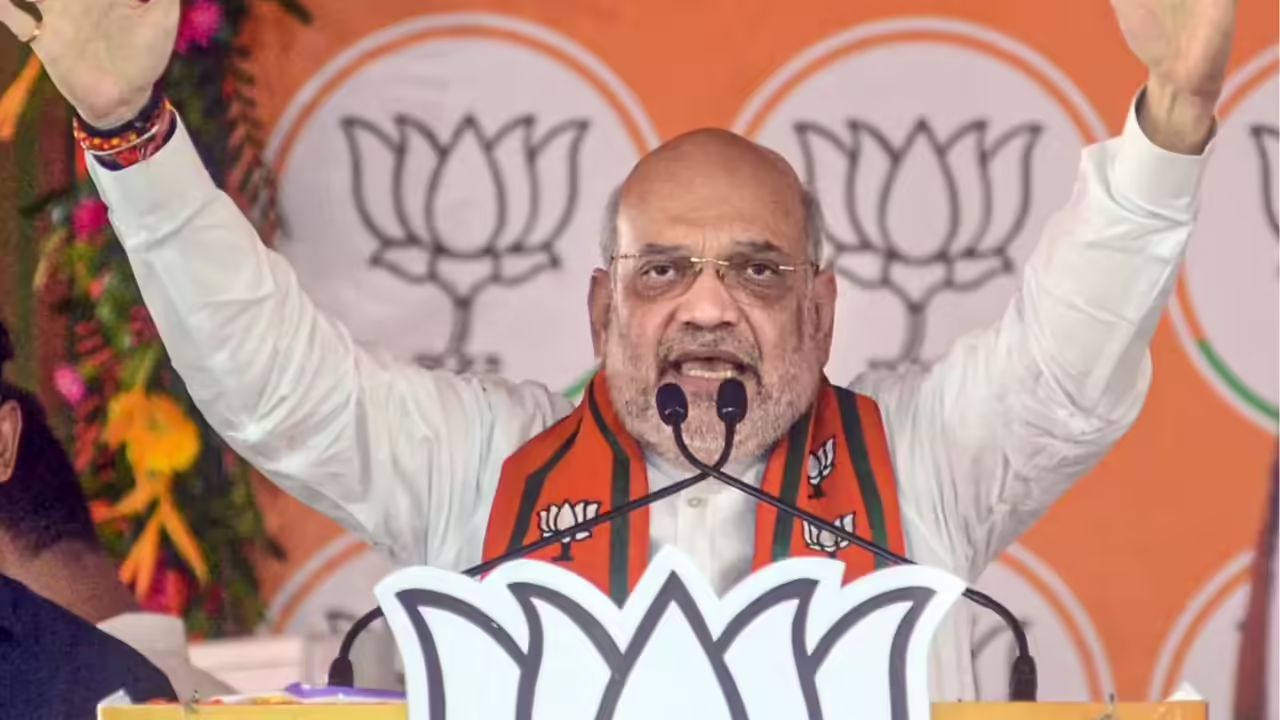 अमित शाह का बंगाल में ज़ोरदार चुनावी नारा: '4 मई के बाद 'लव जिहाद' और 'लैंड जिहाद' खत्म हो जाएगा' — BJP का अब तक का सबसे बड़ा चुनावी वादा!