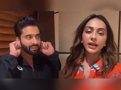 Rakul Preet Makes Jackky Hold Ears & Apologize in Hilarious Video After His Viral 