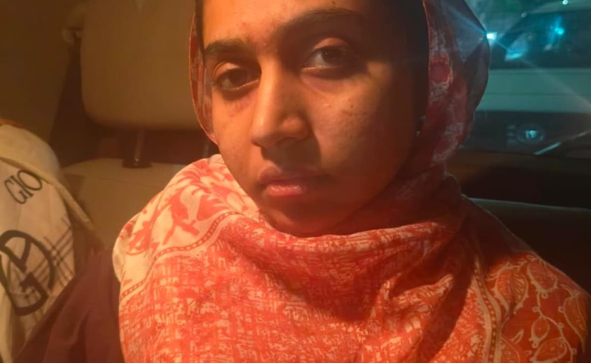 कैसे 20 सादी वर्दी वाले पुलिसवालों ने एक नाटकीय रेड में TCS धर्मांतरण रैकेट की आरोपी निदा खान को आखिरकार दबोच लिया!