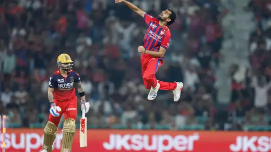 LSG के फ़ैन्स Prince Yadav के RCB के ख़िलाफ़ शानदार कैच को देखकर दीवाने हो गए – ज़बरदस्त फ़ील्डिंग!