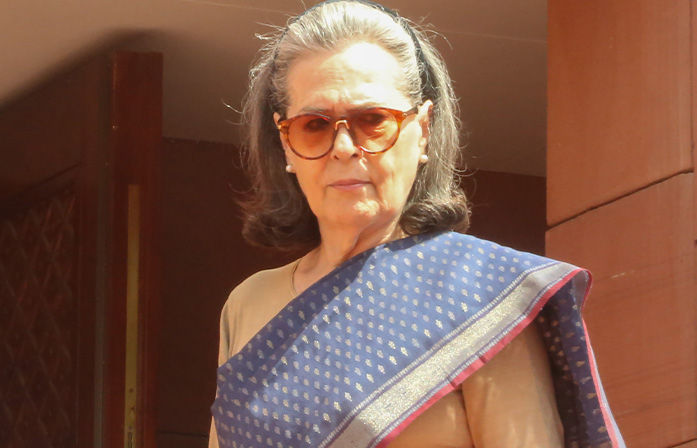 Sonia Gandhi Hospitalized in Gurugram: Congress Leader Admitted to Medanta – Rahul Cancels Kerala Visit!