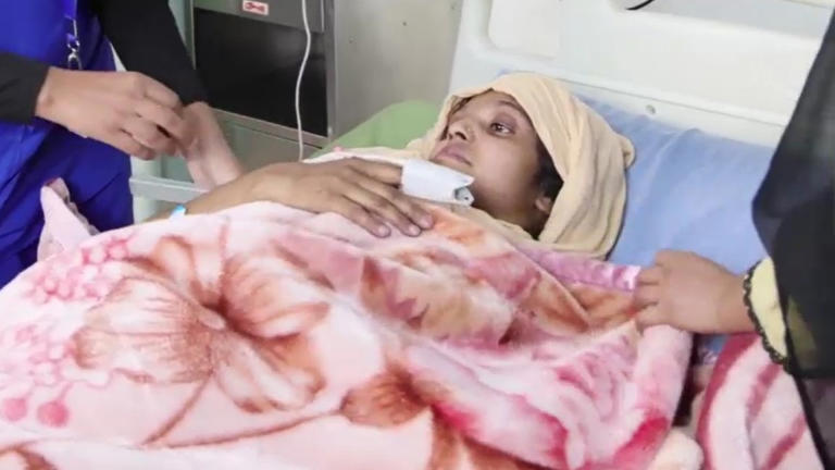 UP में चमत्कार! महिला ने सिर्फ़ 6 दिनों में दुर्लभ नॉर्मल डिलीवरी से 4 बच्चों को जन्म दिया
