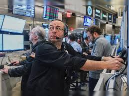 AI गुरु Wall Street के बैंकरों को AI के राज सिखाने के लिए हर दिन ₹24 लाख ले रहे हैं!