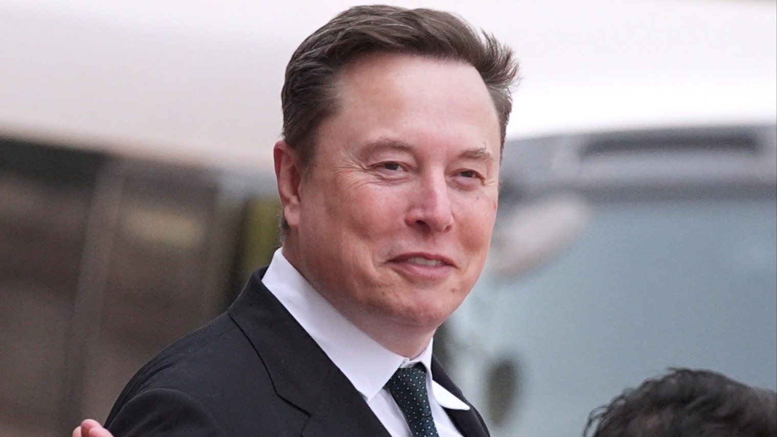 SpaceX के ज़बरदस्त IPO के बाद एलन मस्क बने दुनिया के पहले ट्रिलियनेयर!