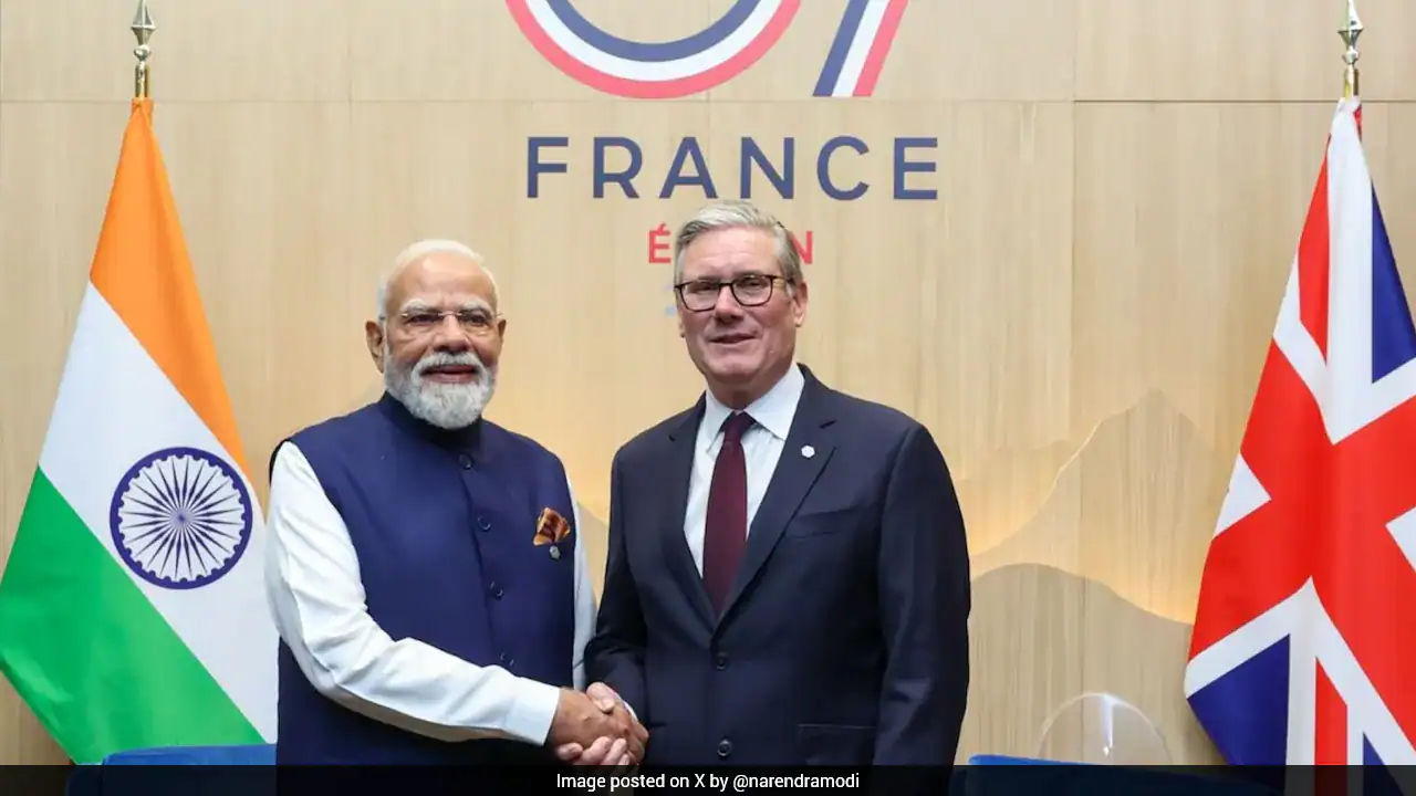 G7 में हॉट माइक पर PM मोदी और स्टारमर की बातचीत: 'हमने कर दिखाया' – भारत-UK ट्रेड डील में बड़ी कामयाबी!