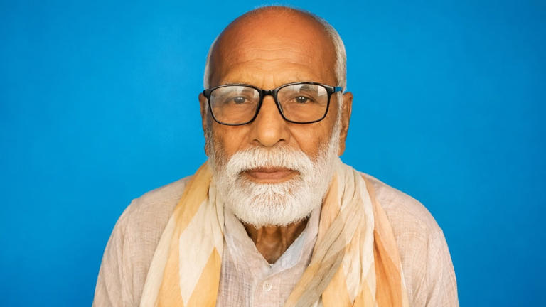 Rs 759 Crore Shock in Bank Accounts of 82-Year-Old Bihar Man & Son Withdrawing Pension!
