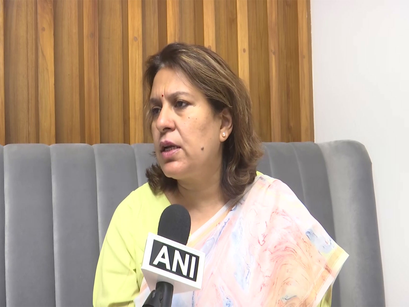 कांग्रेस ने नड्डा पर साधा निशाना: "वे किस हैसियत से CJP से मिल रहे हैं? क्या वे PM हैं?" सुप्रिया श्रीनेत का तीखा हमला