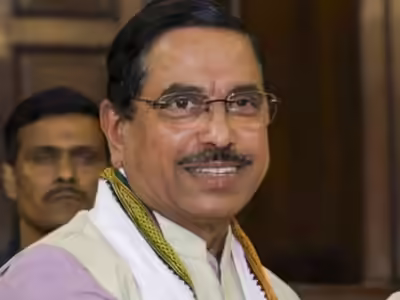 चौंकाने वाली खबर! प्रह्लाद जोशी रातों-रात बने भारत के नए शिक्षा मंत्री!