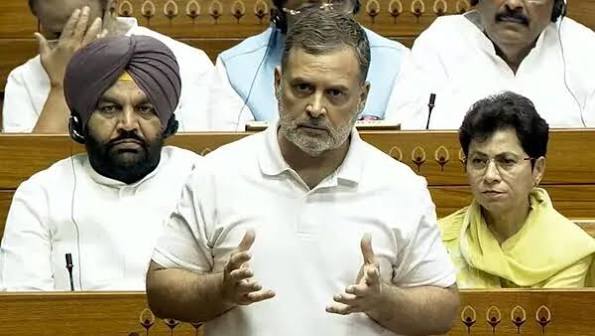 Rahul Gandhi Stops Speech After BJP Objection; Video Shows MPs Urging Him to Continue