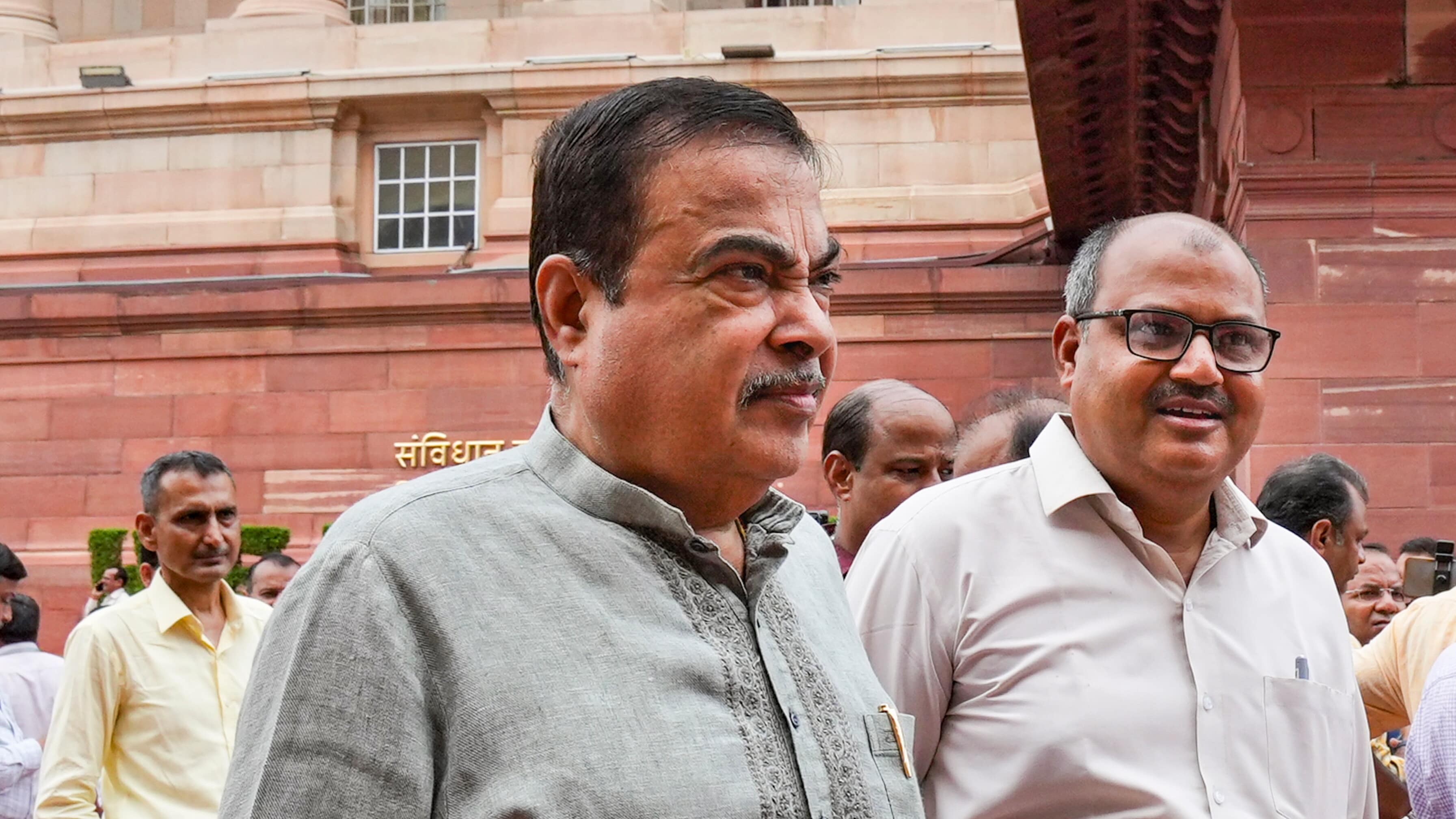 चौंकाने वाला! बॉम्बे HC ने E20 को लेकर नितिन गडकरी को निशाना बनाने वाले घटिया, अश्लील डीपफेक को तुरंत हटाने का आदेश दिया