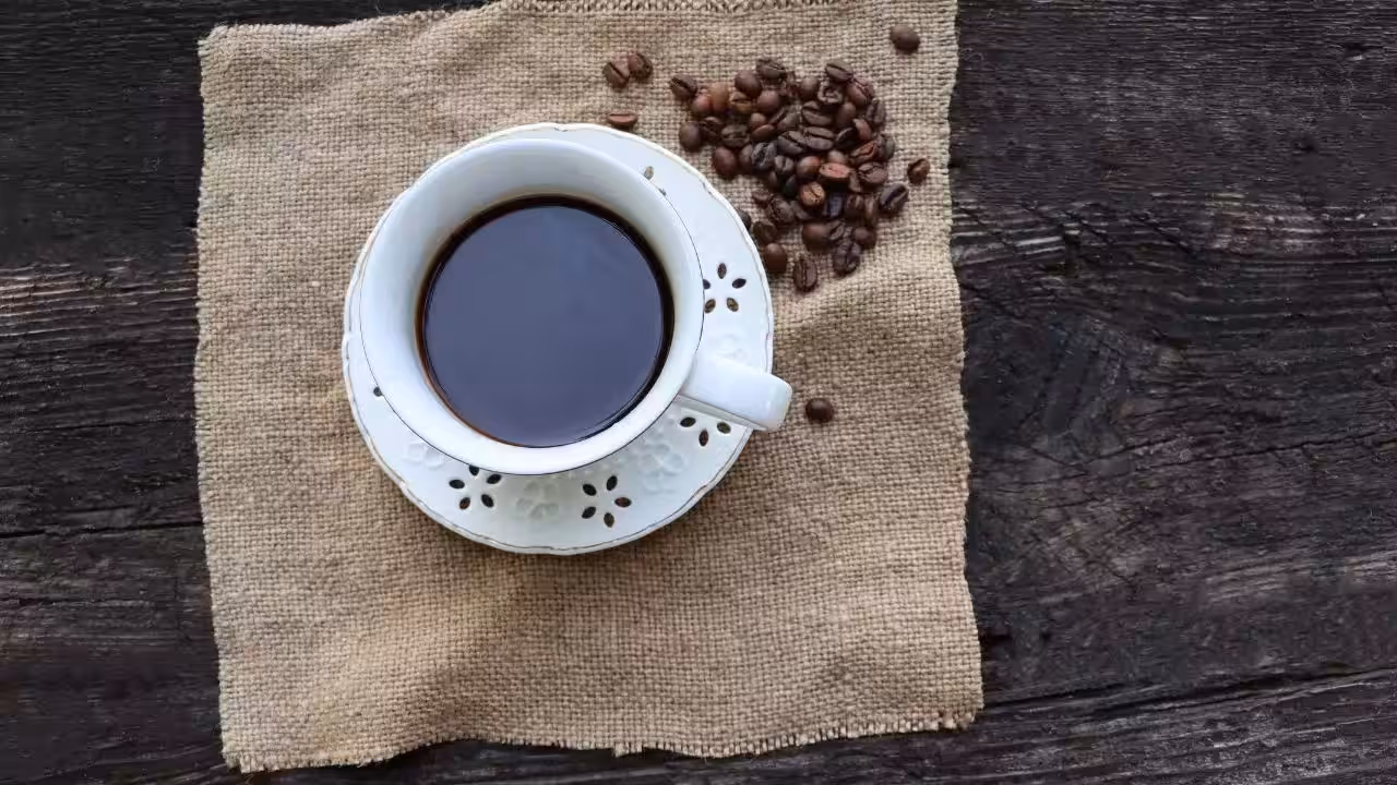 Apollo Doctor Reveals Exact Black Coffee Dose That Burns Fat Safely Without Harming Liver!