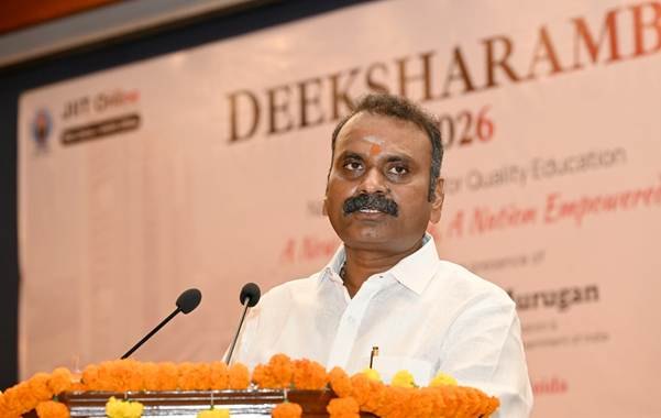 डॉ. एल. मुरुगन ने युवाओं से 2047 तक विकसित भारत यात्रा में देश का नेतृत्व करने का आह्वान किया
