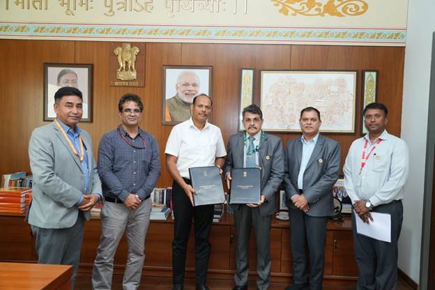 हिंदुस्तान एयरोनॉटिक्स लिमिटेड (एचएएल), राष्ट्रीय संस्कृति कोष (एनसीएफ) और भारतीय पुरातत्व सर्वेक्षण (एएसआई) ने धरोहर स्थलों के संरक्षण और विकास के लिए एमओए पर हस्ताक्षर किए