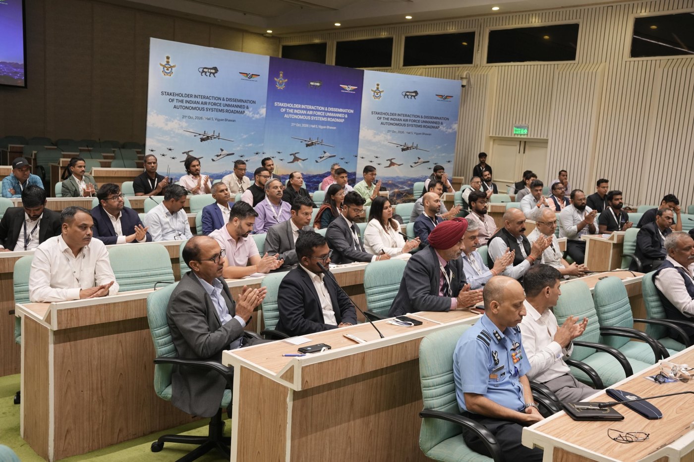 भारतीय वायु सेना 21 अक्टूबर, 2026 को मानवरहित और स्वायत्त प्रणालियों के विकास संबंधी रोडमैप पर रक्षा उद्योग जगत के साथ संवाद कार्यक्रम आयोजित करेगी