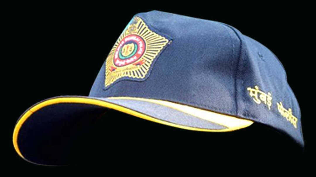 Mumbai police cops get new caps for the first time since independence.