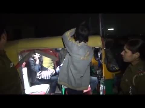 ऑटो चालक सिखाया सबक,रात में सड़कों पर दिखी फरीदाबाद महिला पुलिस
