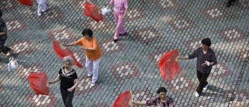 This Japanese doctor lived to 105. Here's his advice for a long life



Dr. Shigeaki Hinohara, a Japanese physician who lived well into his hundreds, offers some advice for living longer.

Dr