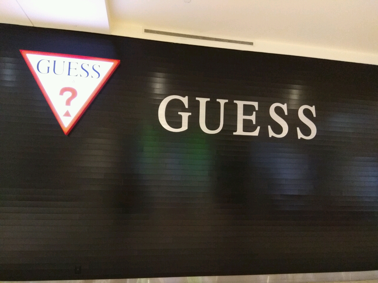 Guess jeans factory