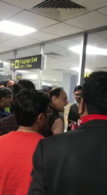 A verbal standoff between the rights of a passenger and the management of G