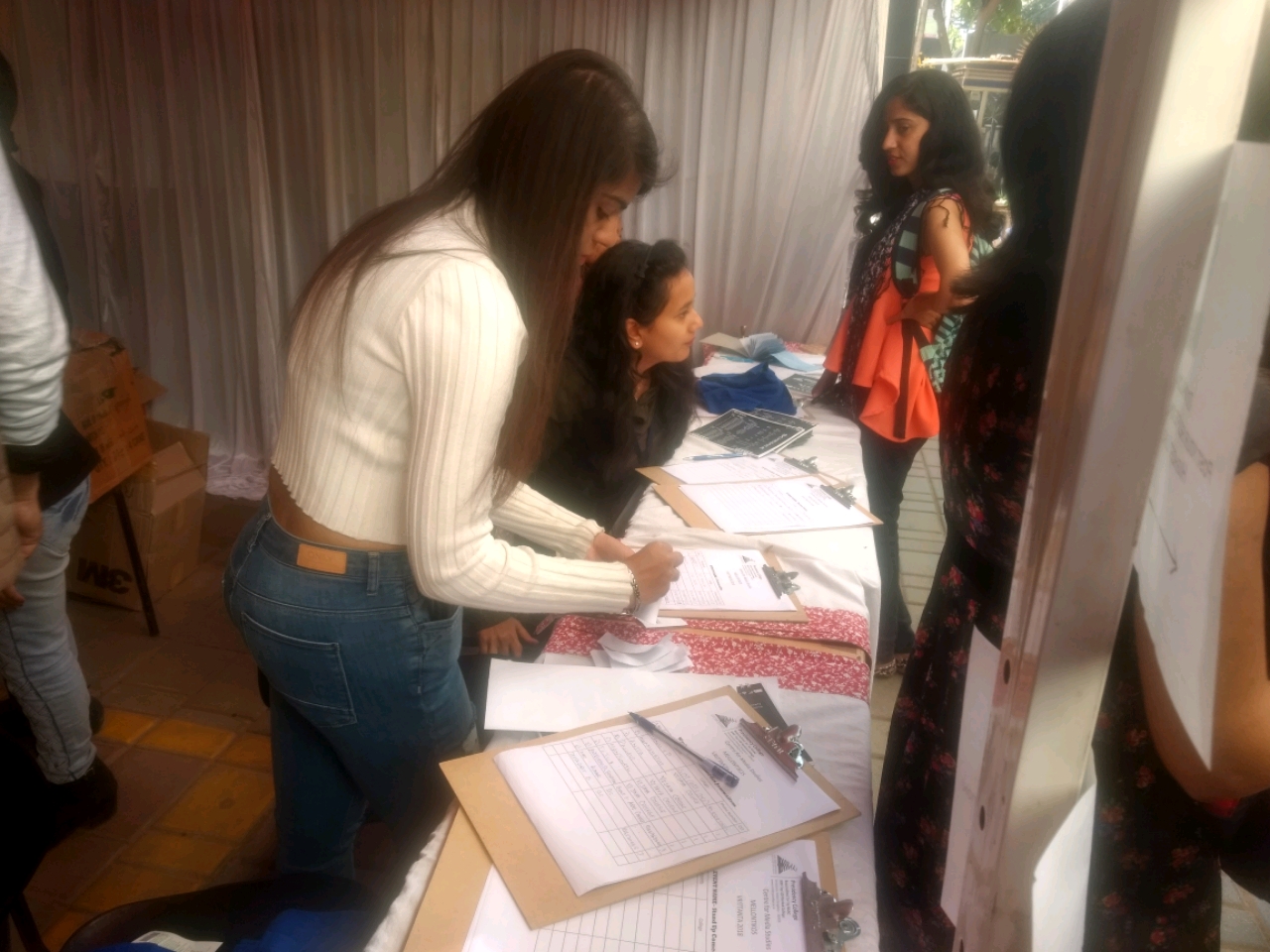 Busy mornings in the day of the fest.