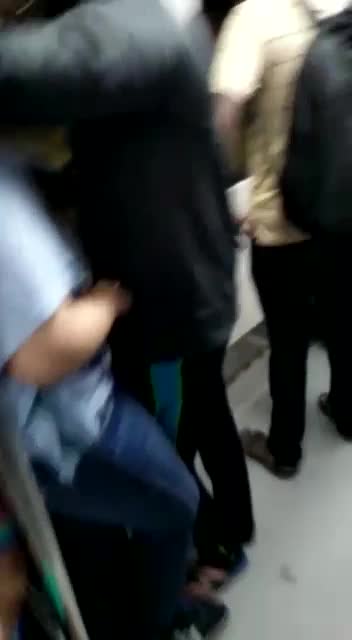 Ye kya ho raha bhai... Ye kya ho raha hai