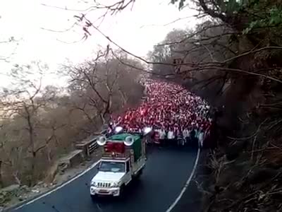 Long march on maharashtra state parlement mumbai by maharashtra state kisan