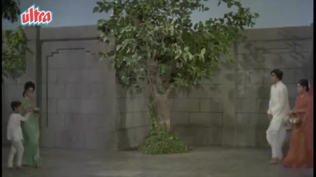 How to spread a rumour