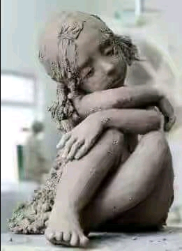 हाथ लगाओ डर जाएगी, बाहर निकालो मर जायेगी...ये पंक्तियाँ मछलियों से कब बेटिय