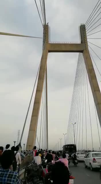 Khudi ko kar buland itna k khuda bhi tujhse puche beta ab utrega Kaise...