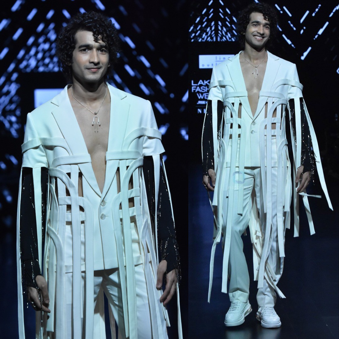 Shantanu Maheshwari slayed on the ramp for Line Out Line in all-white attire, wearing pants and a quirky blazer at Lakme Fashion Week.?
#ShantanuMaheshwari #rampwalk #allwhite #lakmefashionweek #allsmile #bollywood