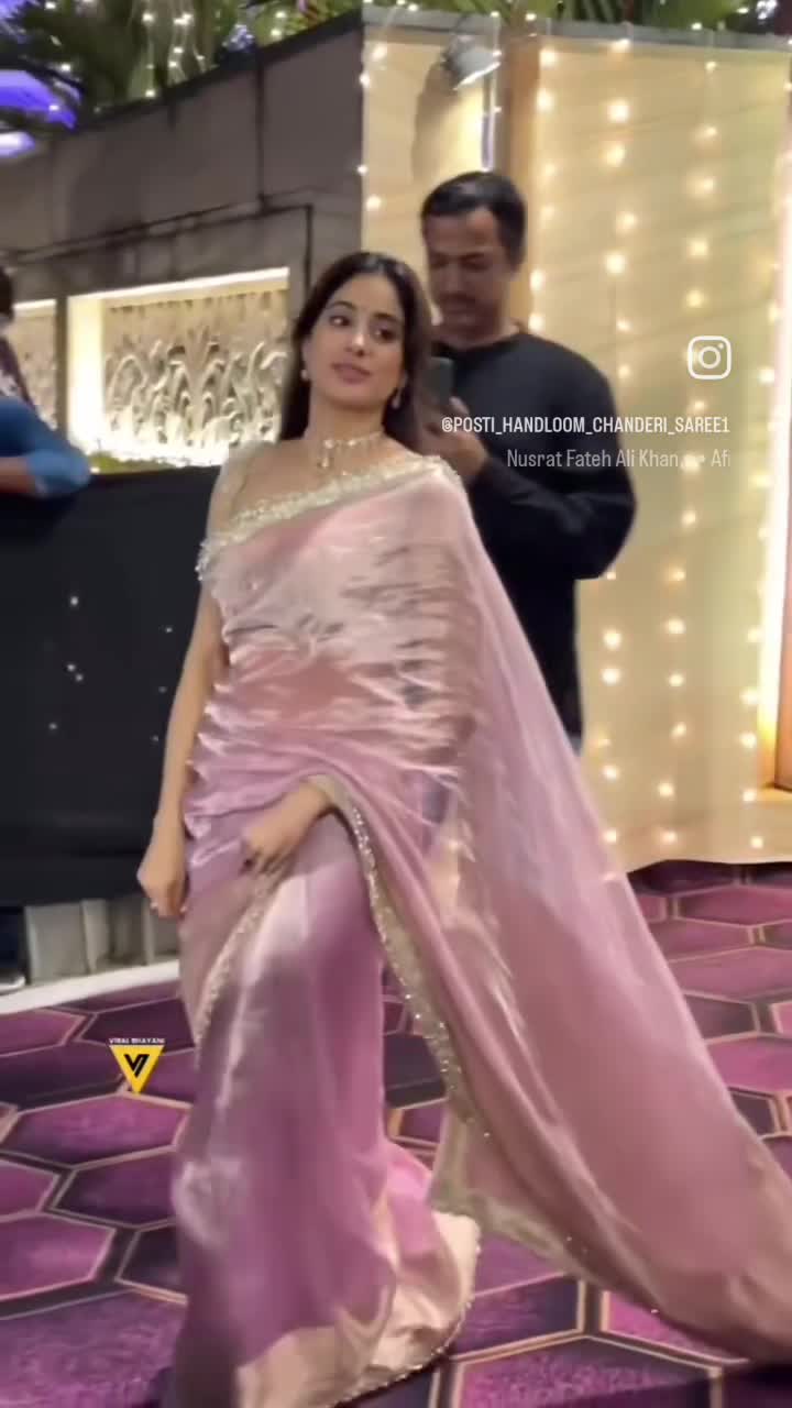 Gorgeous #Janhvi 😍