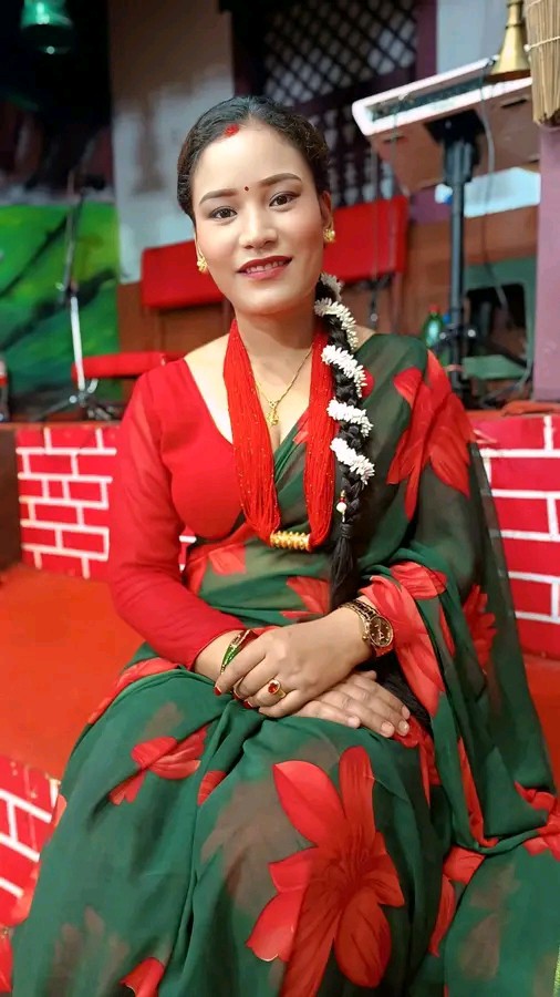 जब प्रेम को गहिराई हृदय ले धान्न सक्दैन जब आखा बाट आसु बग्न थाल्छ