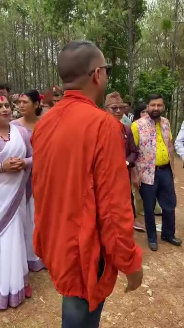 मेयर साप खुशी रमाउदै