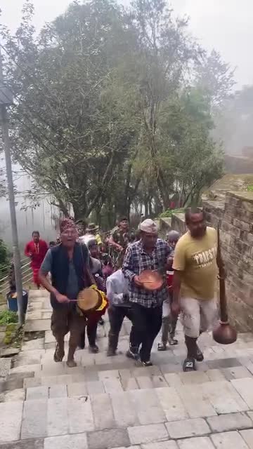 गोरखा दरवार मा फुलपाती भित्राउदै