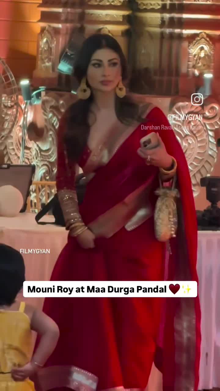 #MouniRoy ❤️