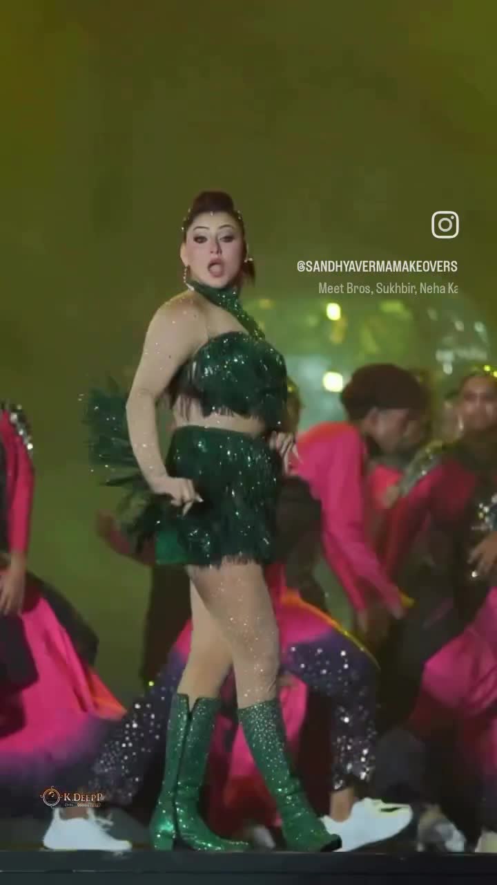 #Urvashi🔥😍