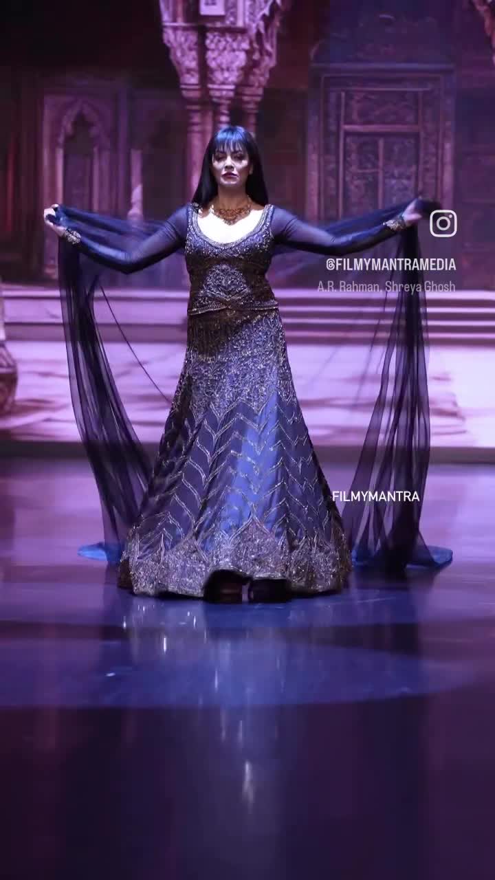 #SushmitaSen 🖤