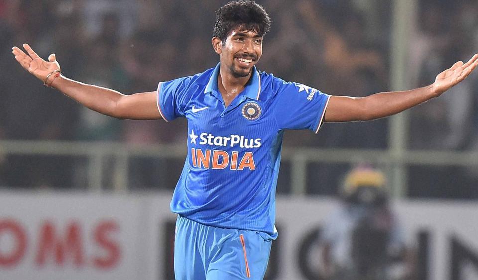 Jaspreet bumrah regains top spot in T20I bower's ranking.