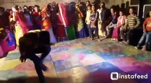 Crazy dance on tukur tukur