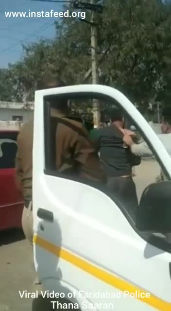 Viral Video of Faridabad Police 19th Feb 2018