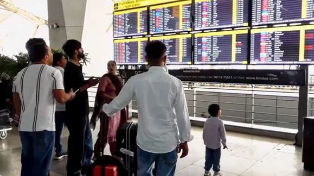 Govt Issues Emergency Helpline Numbers for Indians in Middle East Amid Escalating War—MEA Advisory