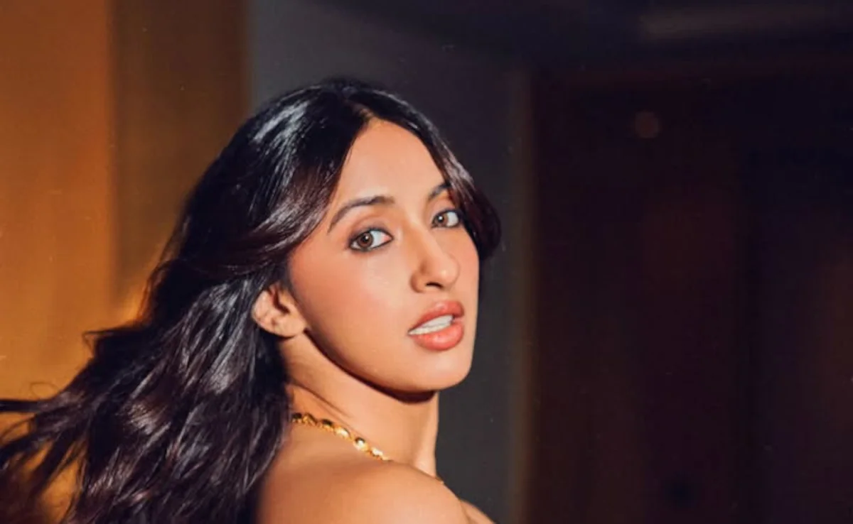 "खड़ा नहीं हो पा रही थी, 'अंदर' गुब्बारे जैसा महसूस हुआ—अकांक्षा का एग फ्रीज़िंग के बाद का चौंकाने वाला अनुभव!