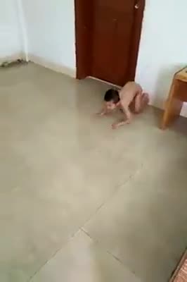 मम्मी पापा के गैर मौजूदगी मे ऐसे लिया जाता है गर्मी का मजा